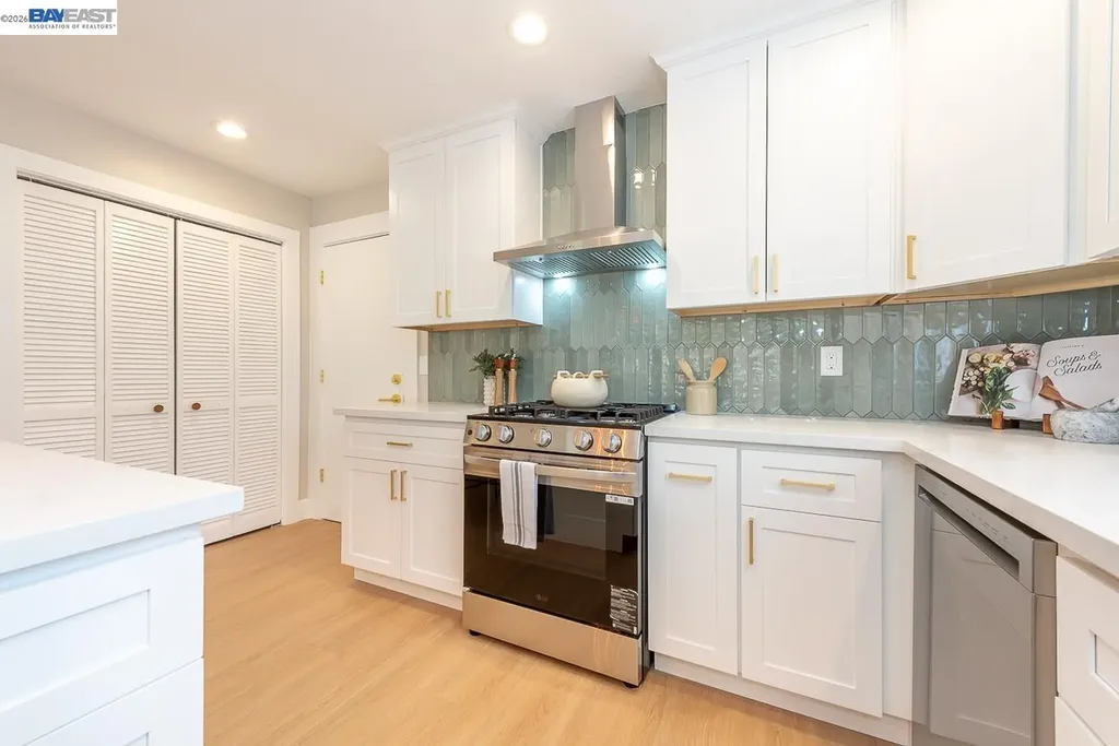 4339 Queensboro Way Union City CA 94587