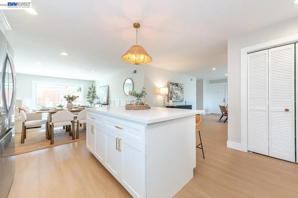 4339 Queensboro Way Union City CA 94587