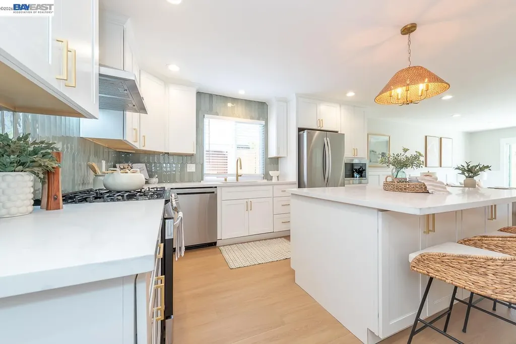 4339 Queensboro Way Union City CA 94587