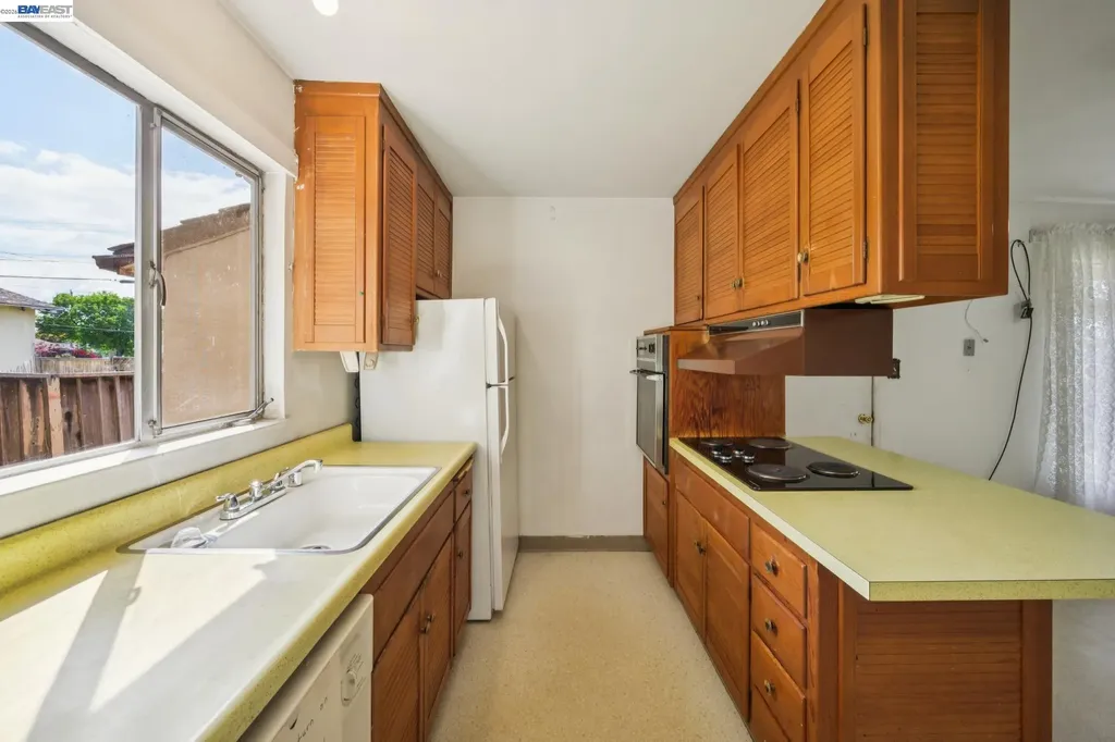 36113 La Salle Drive Newark CA 94560