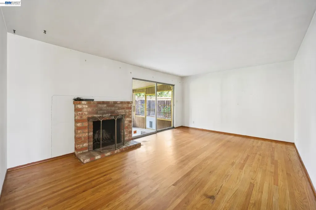 36113 La Salle Drive Newark CA 94560
