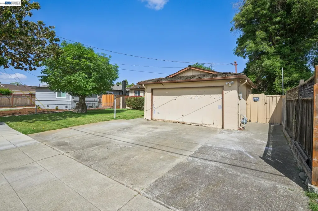 36113 La Salle Drive Newark CA 94560