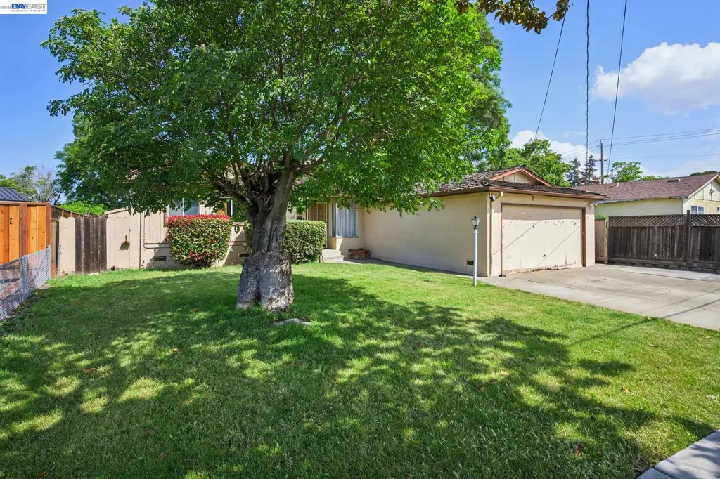36113 La Salle Drive Newark CA 94560