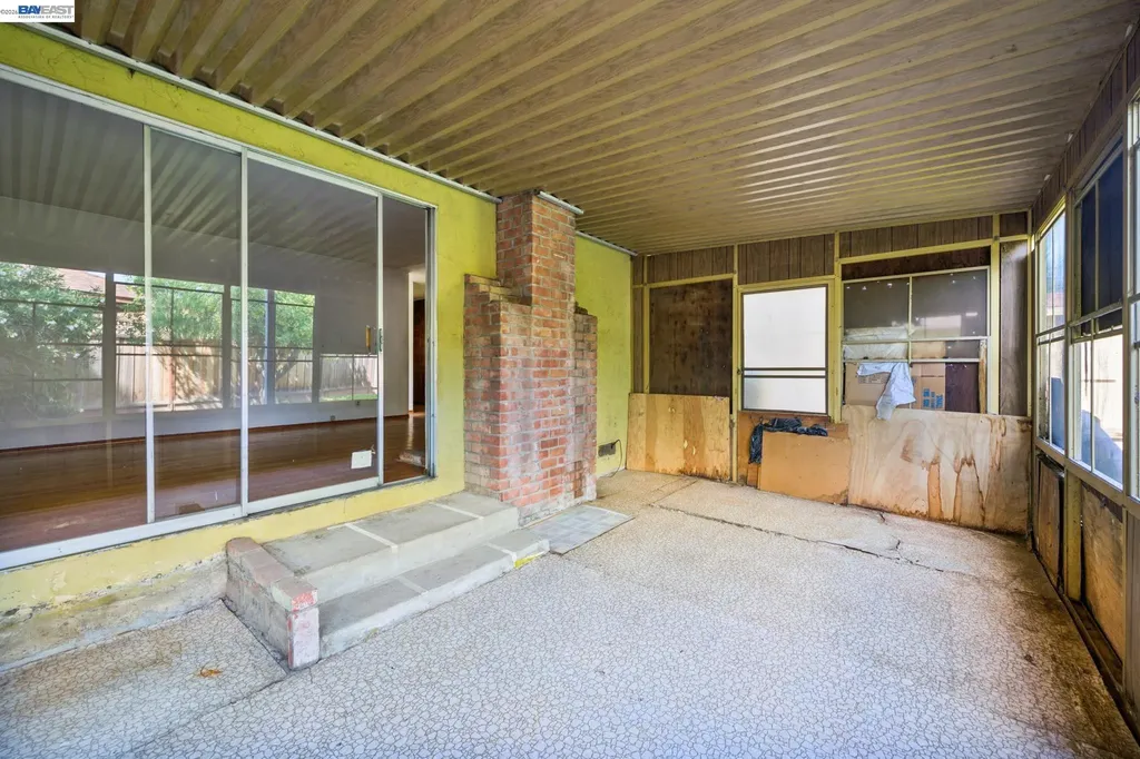 36113 La Salle Drive Newark CA 94560