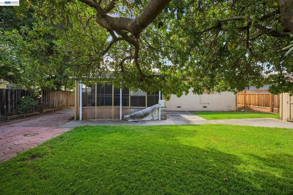 36113 La Salle Drive Newark CA 94560