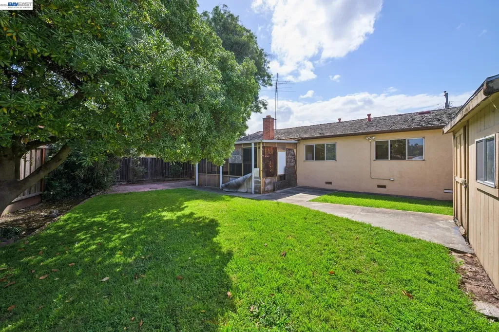 36113 La Salle Drive Newark CA 94560
