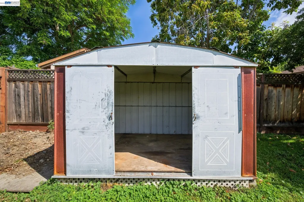 36113 La Salle Drive Newark CA 94560