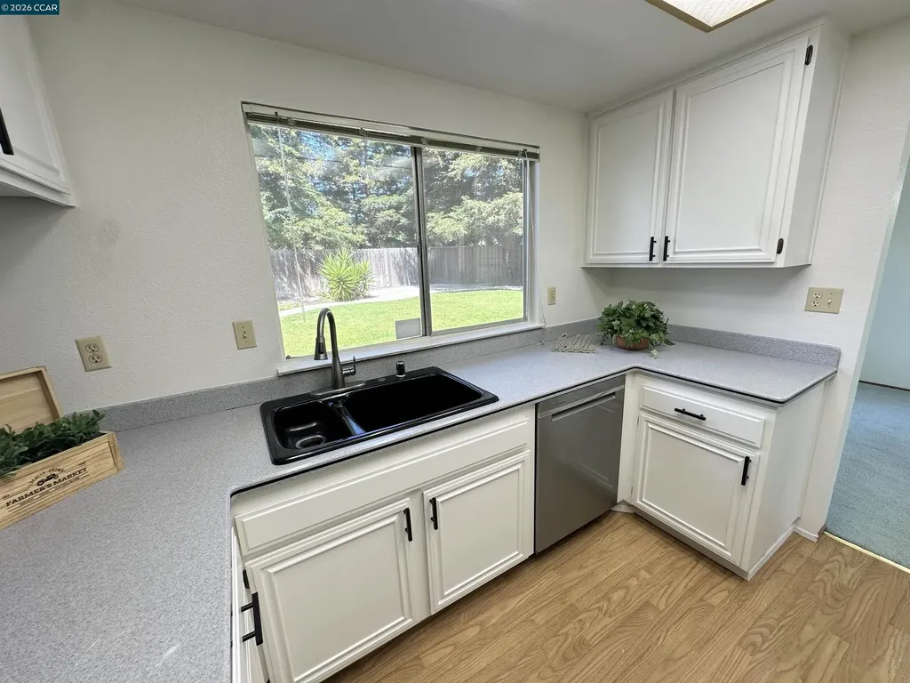 4864 Shadowfalls Drive Martinez CA 94553