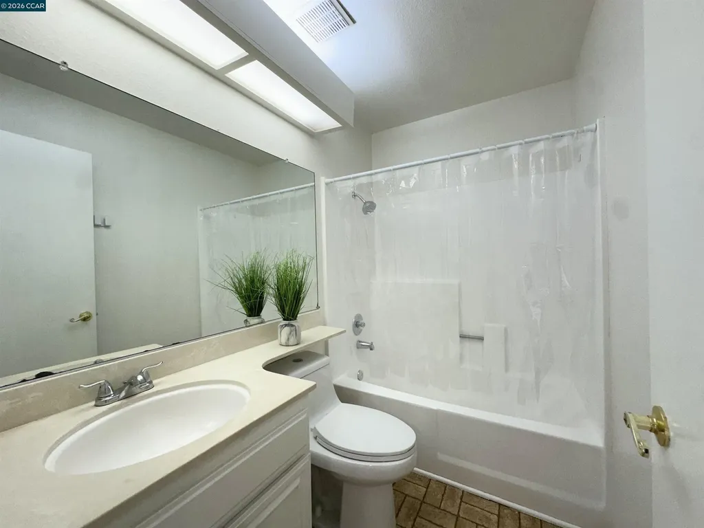 4864 Shadowfalls Drive Martinez CA 94553