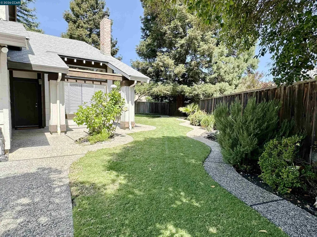 4864 Shadowfalls Drive Martinez CA 94553