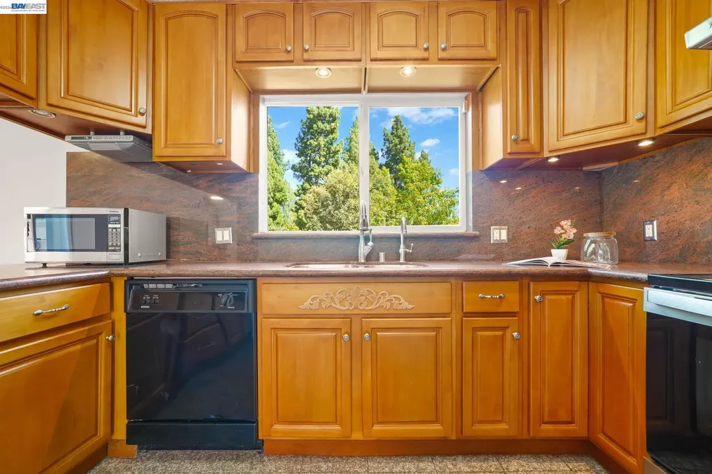 40300 Grimmer Boulevard Fremont CA 94538
