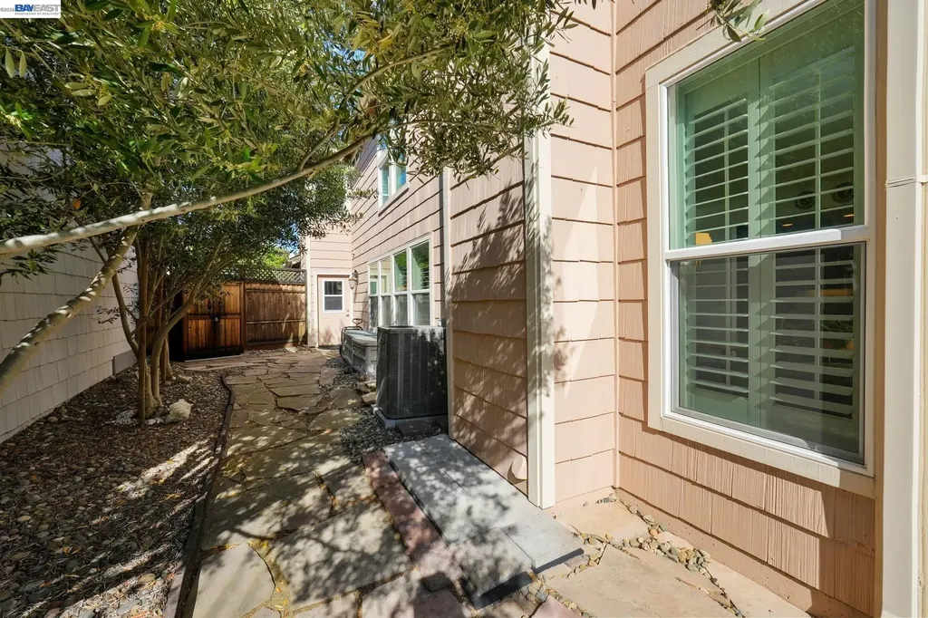 415 Orchard View Avenue Martinez CA 94553