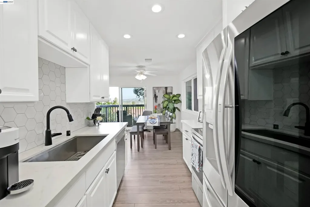 2294 D Street Hayward CA 94541