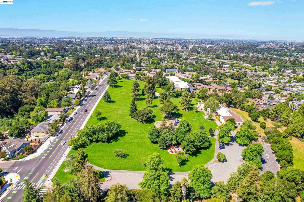 2294 D Street Hayward CA 94541