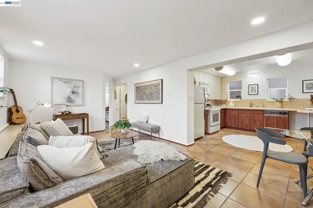1516 Wellington Street Oakland CA 94602