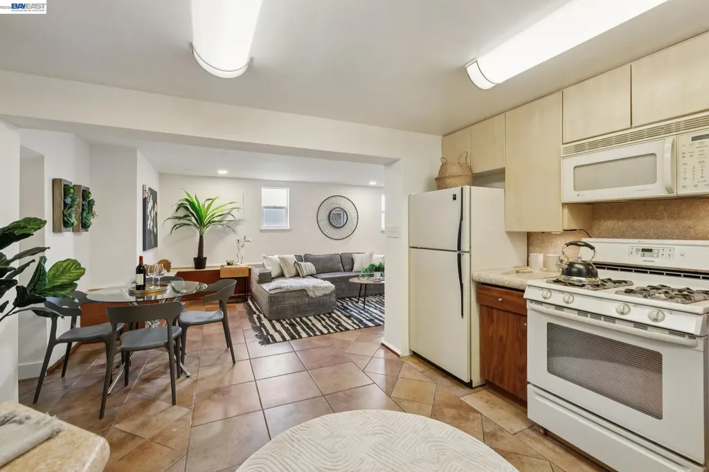 1516 Wellington Street Oakland CA 94602