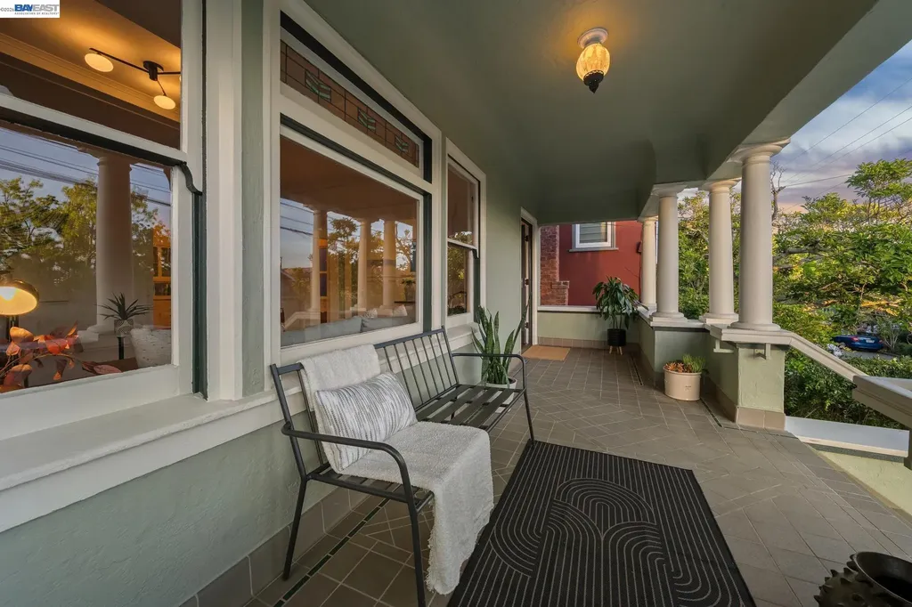 1516 Wellington Street Oakland CA 94602