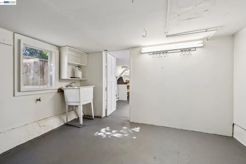 1516 Wellington Street Oakland CA 94602