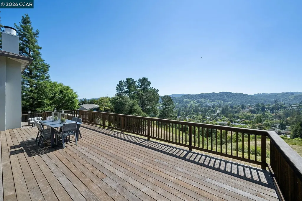 101 Warfield Drive Moraga CA 94556