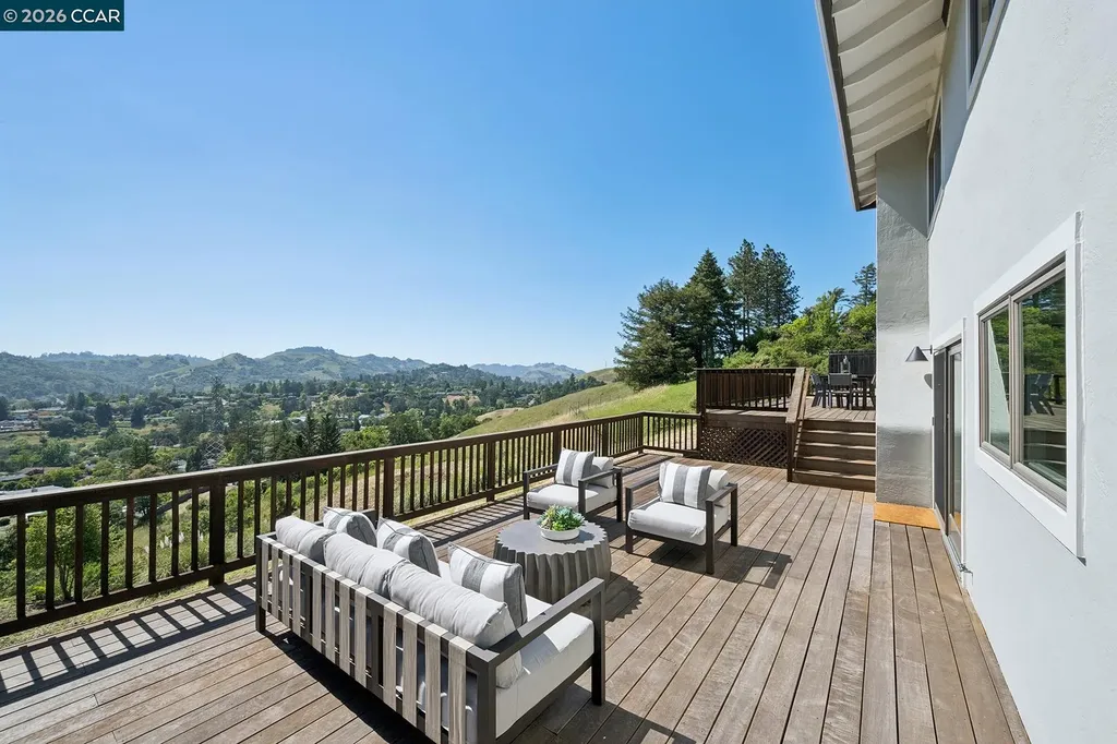 101 Warfield Drive Moraga CA 94556
