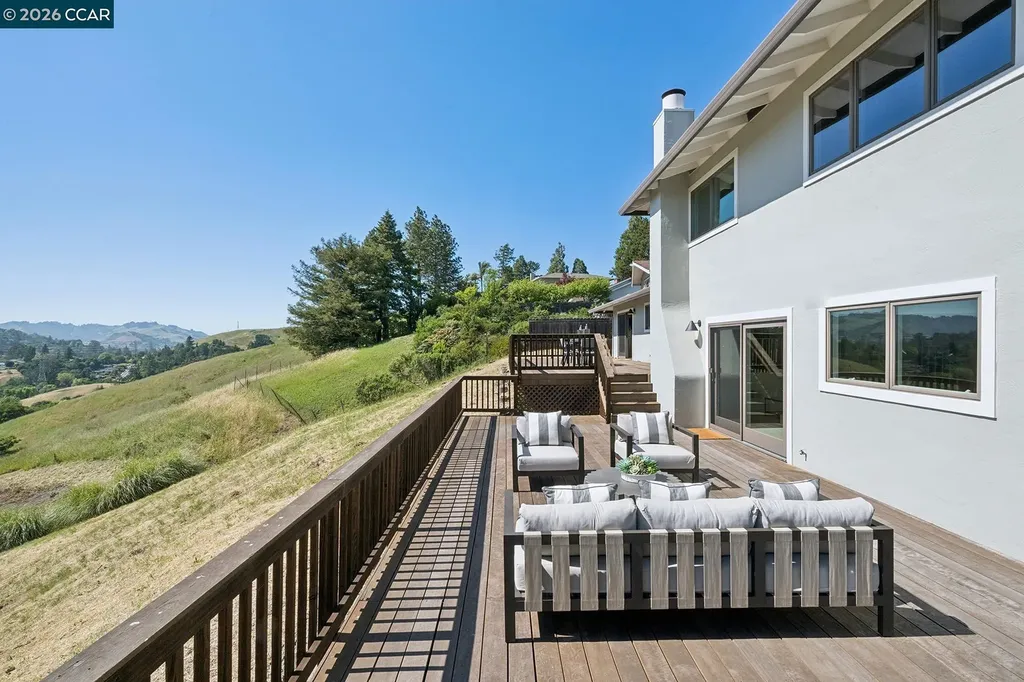 101 Warfield Drive Moraga CA 94556