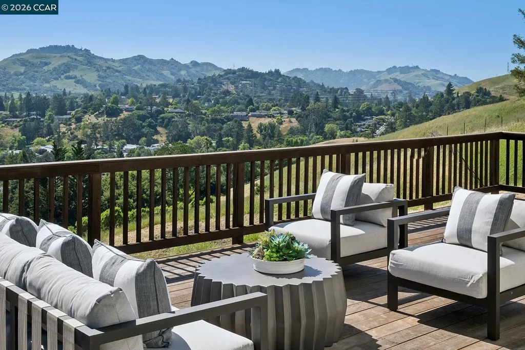 101 Warfield Drive Moraga CA 94556