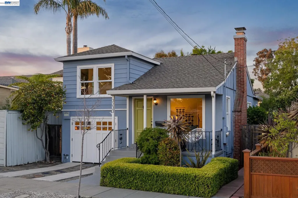3233 San Jose Avenue Alameda CA 94501