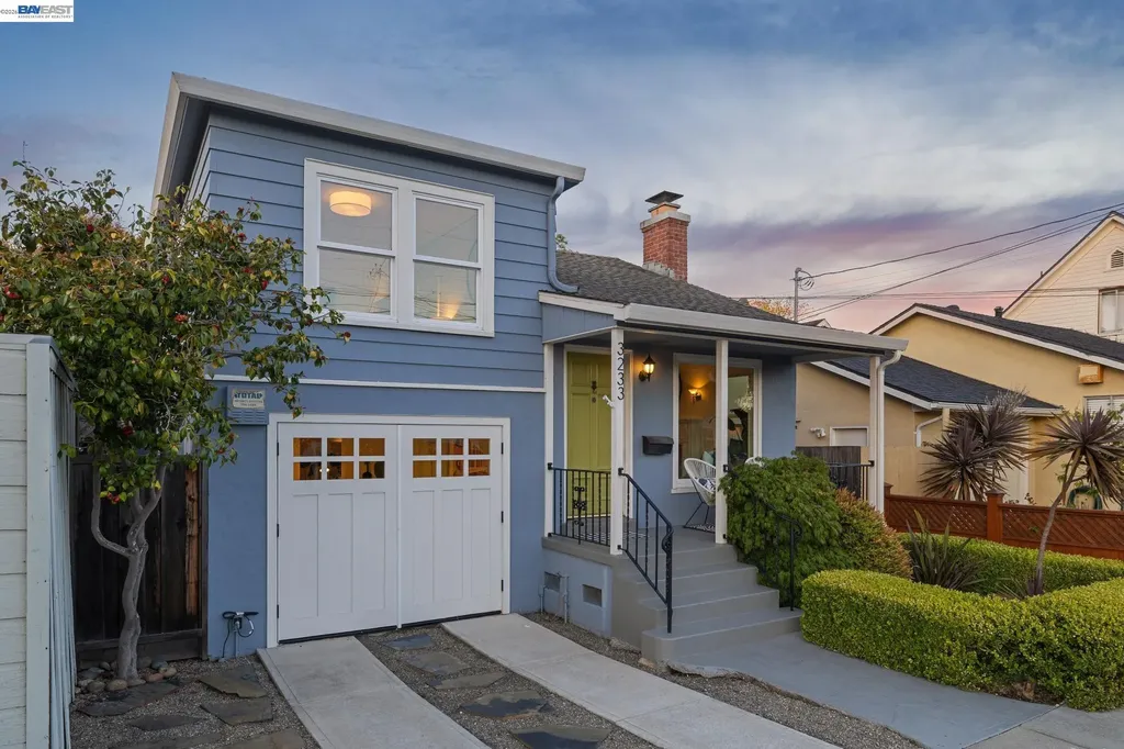 3233 San Jose Avenue Alameda CA 94501