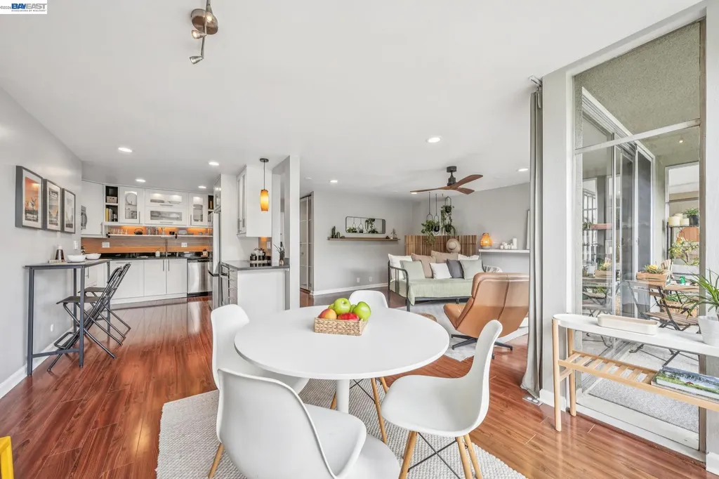 398 Adams Street Oakland CA 94610