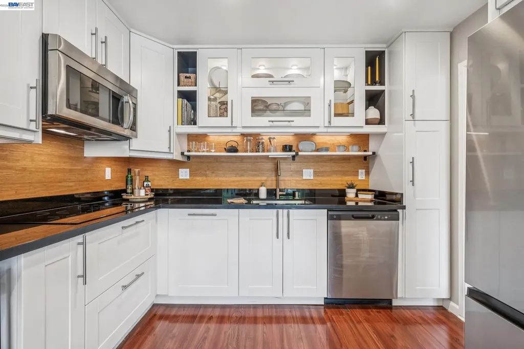 398 Adams Street Oakland CA 94610