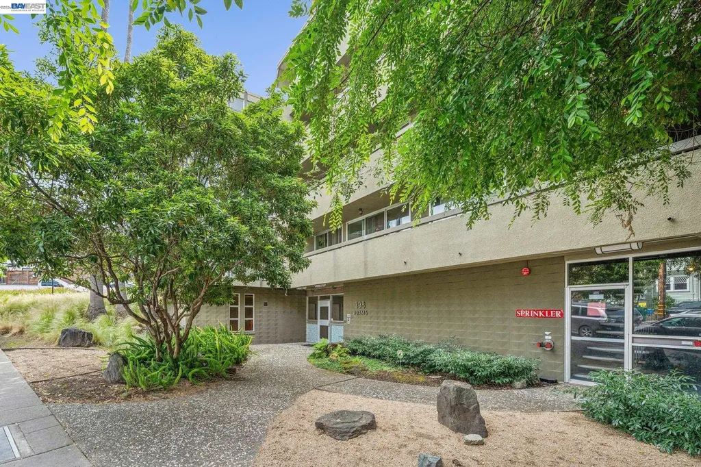 398 Adams Street Oakland CA 94610