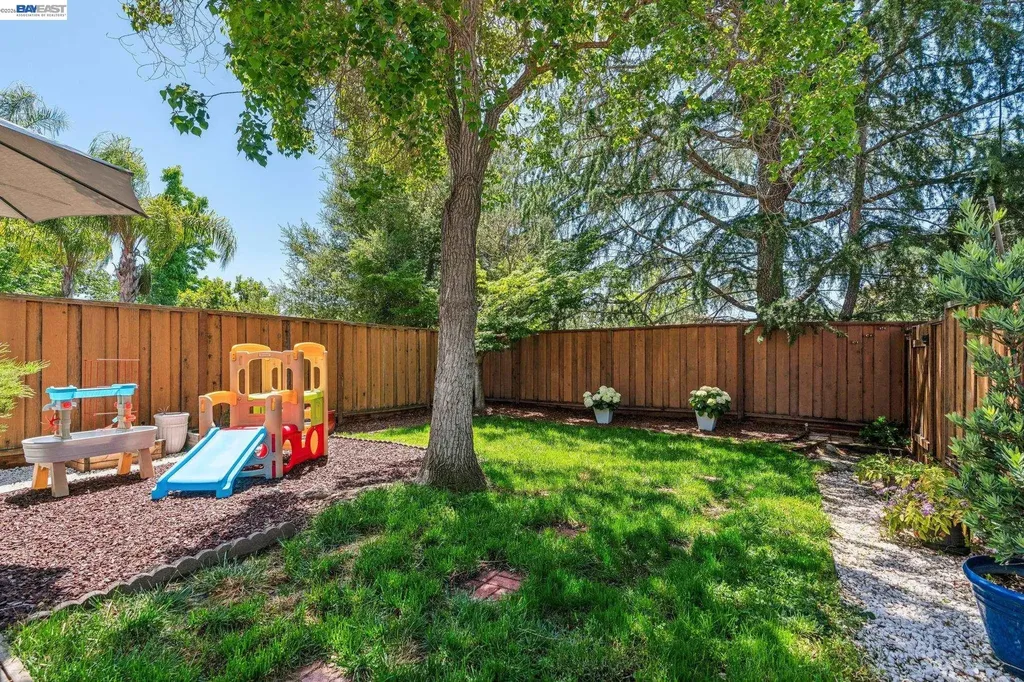 1307 Chateau Common Livermore CA 94550