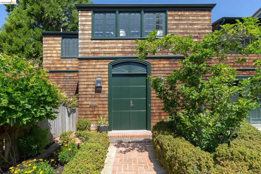 575 Blair Avenue Piedmont CA 94611