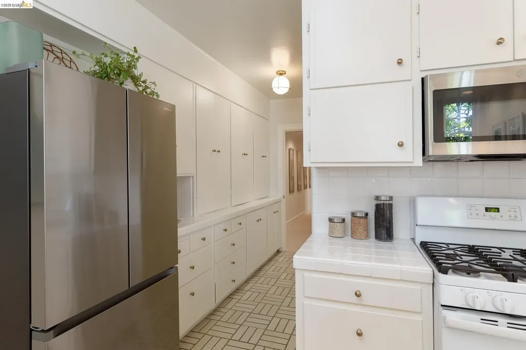575 Blair Avenue Piedmont CA 94611