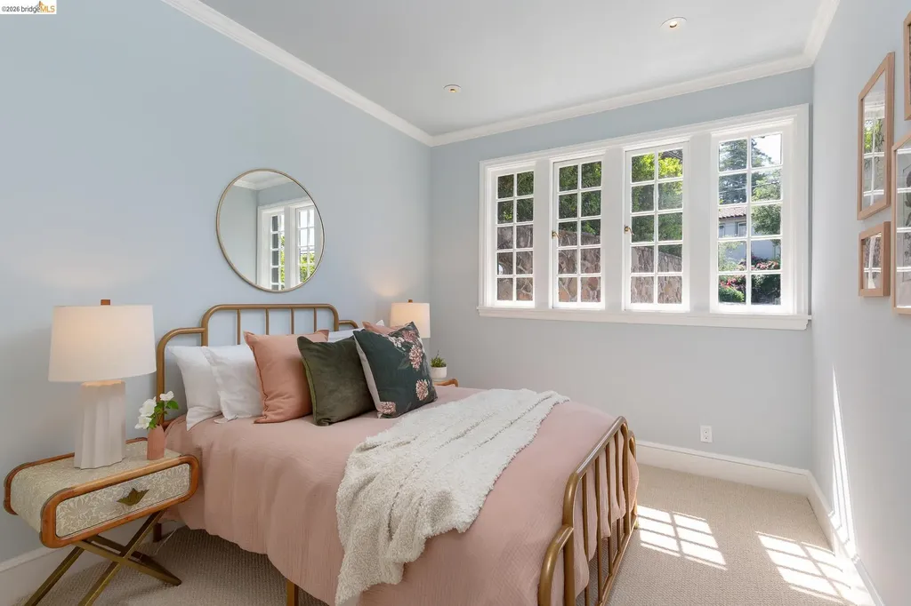 575 Blair Avenue Piedmont CA 94611