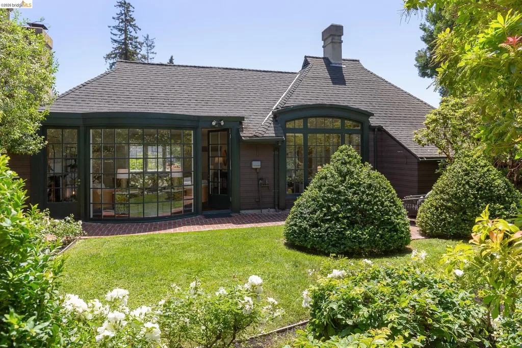 575 Blair Avenue Piedmont CA 94611