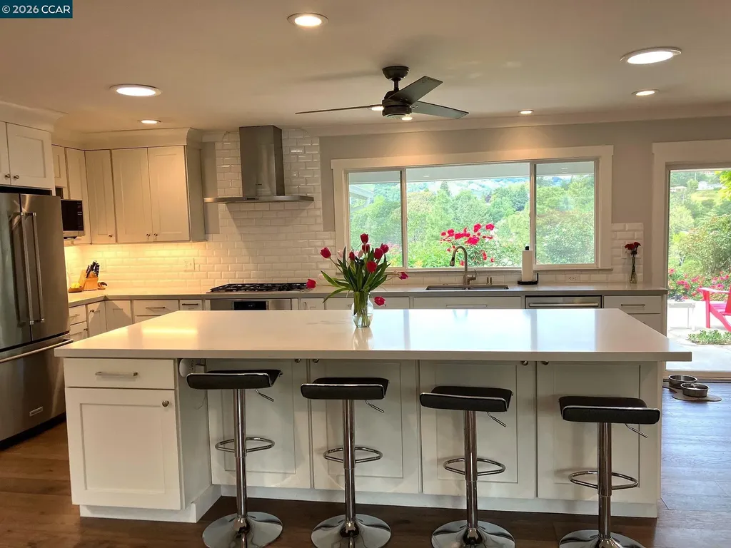 136 Ardith Drive Orinda CA 94563