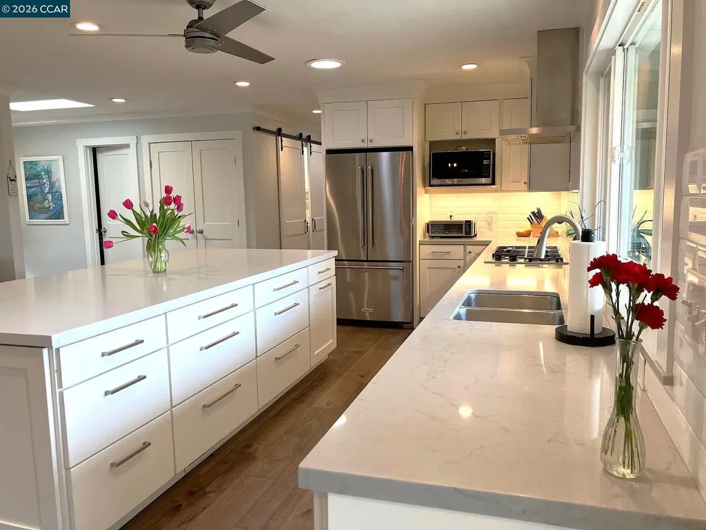 136 Ardith Drive Orinda CA 94563