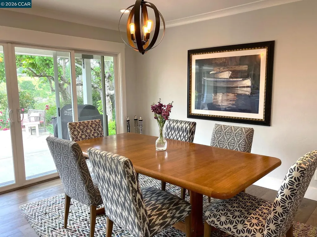 136 Ardith Drive Orinda CA 94563