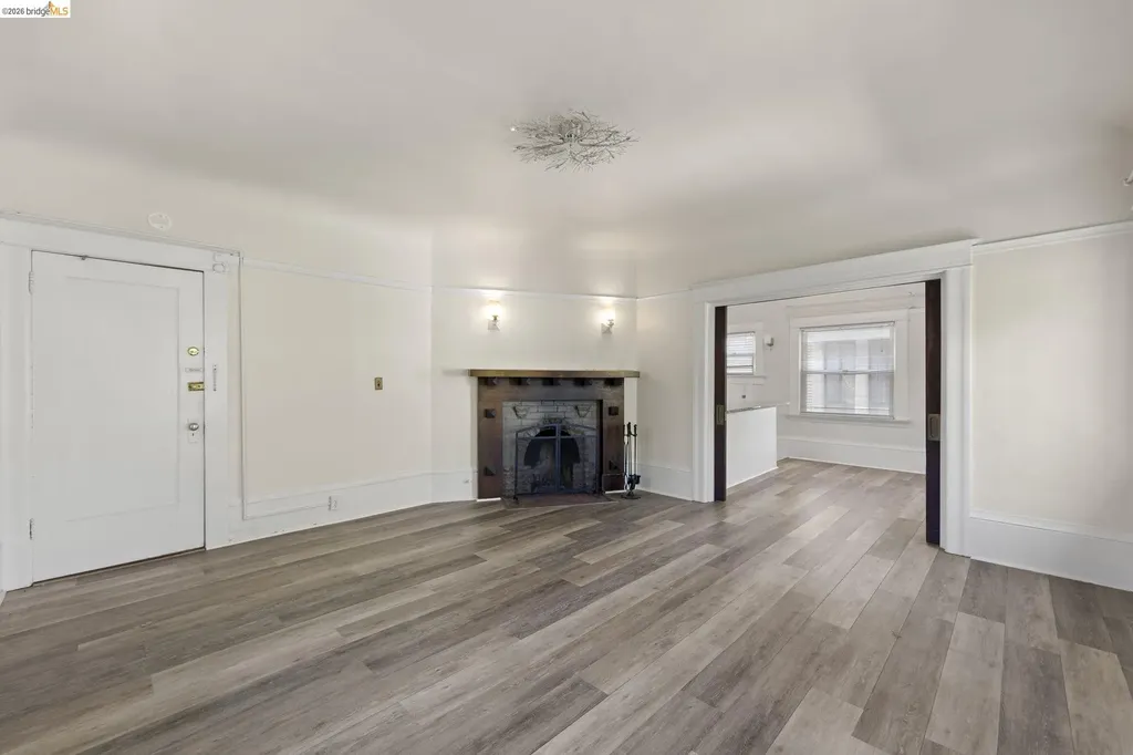 6437 Telegraph Avenue Oakland CA 94609