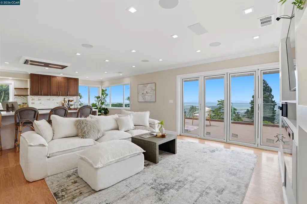 8640 Terrace El Cerrito CA 94530