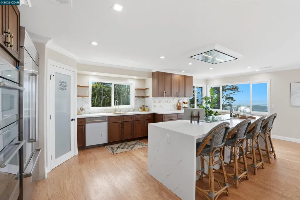 8640 Terrace El Cerrito CA 94530