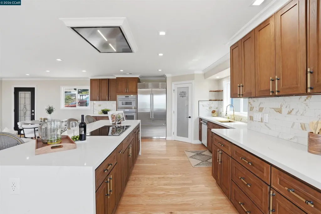 8640 Terrace El Cerrito CA 94530
