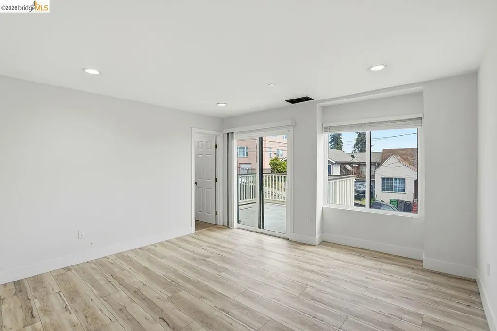 2469 Potter Street Oakland CA 94601