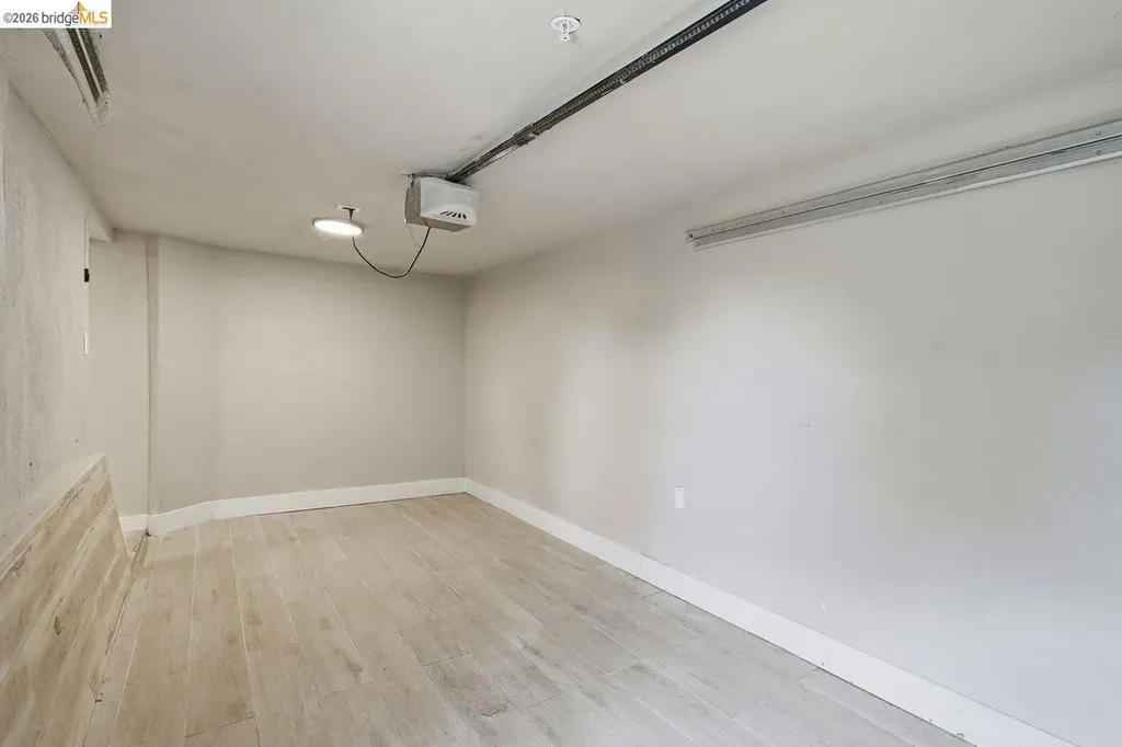 2469 Potter Street Oakland CA 94601