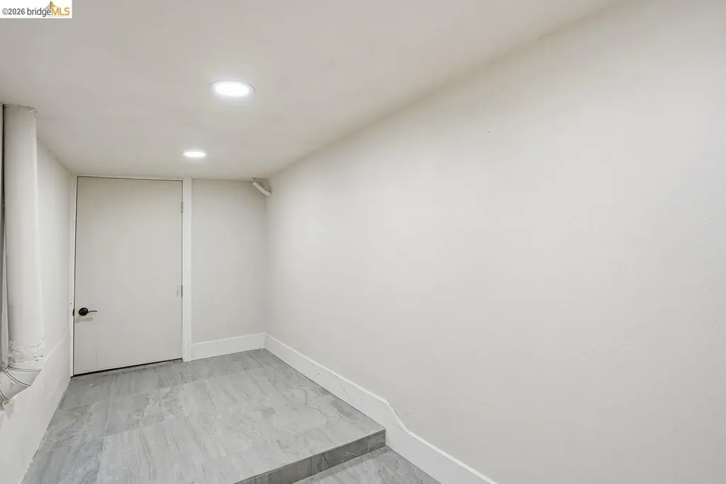 2469 Potter Street Oakland CA 94601