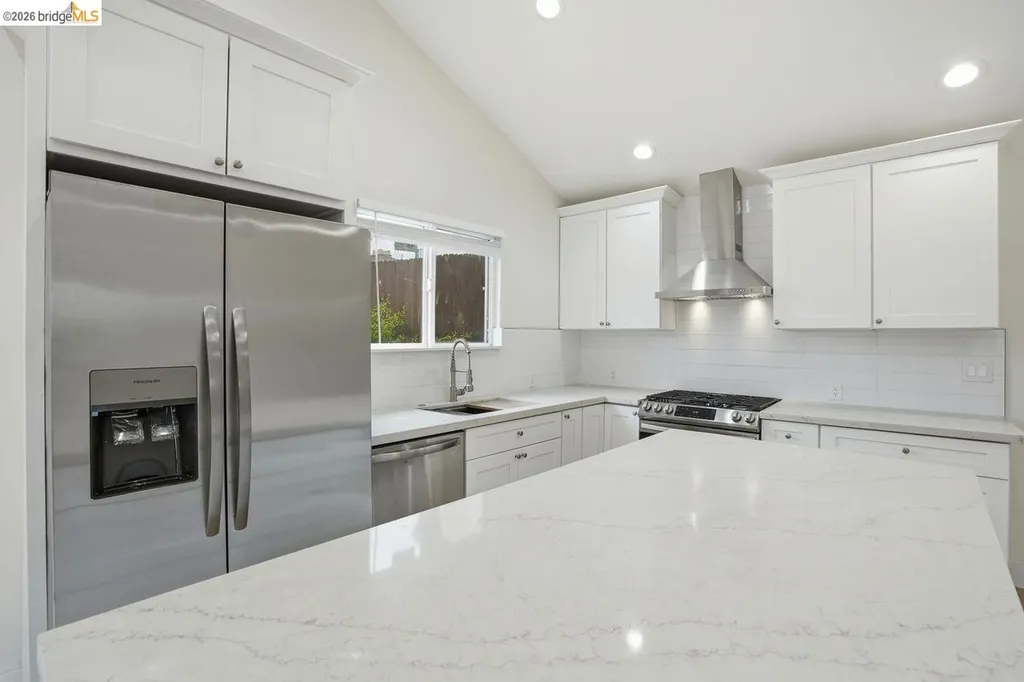 2469 Potter Street Oakland CA 94601