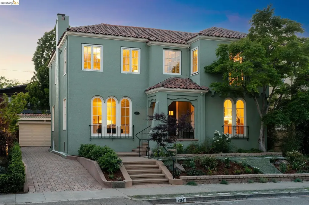 131 Waldo Avenue Piedmont CA 94611
