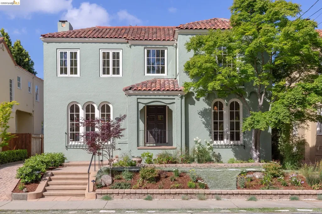131 Waldo Avenue Piedmont CA 94611