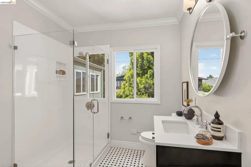 131 Waldo Avenue Piedmont CA 94611